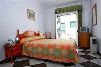 Oasis Hotel Conil De La Frontera