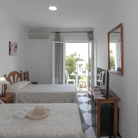 Oasis Hotel Conil De La Frontera