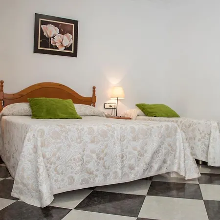 Hotel Oasis *