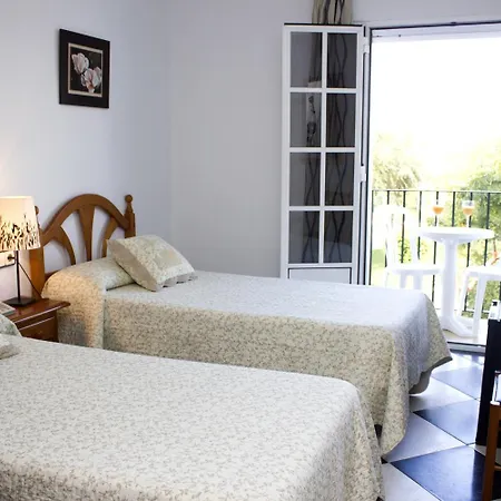 绿洲酒店 科尼尔-德拉弗龙特拉